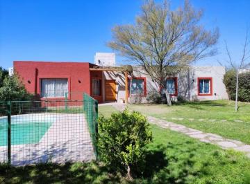 AVX-AVX-8_2 · Casa en Venta 3 Habitaciones en Barrio Semi - Privado - Rincon de Vistalba
