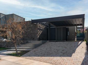 Casa de 4 ambientes, Luján de Cuyo · Palmares Valley, Casa