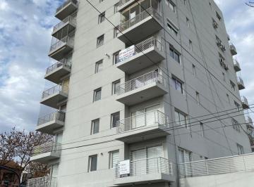 Departamento · 30m² · 1 Ambiente · Venta - Impecable Monoambiente con Balcón y Patio de 30 M²! Super Luminoso! - Paternal