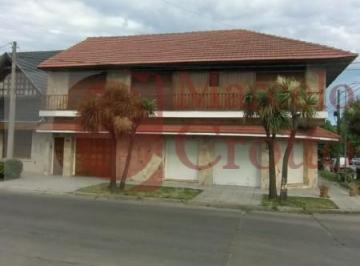 PH · 129m² · 4 Ambientes · PH 4 Ambientes con Quincho en Planta Alta Zona Las Avs