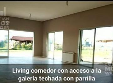 Casa · 160m² · 5 Ambientes · Casa - El Canton - Puerto