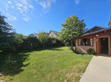 Casa · 296m² · 4 Ambientes · Casa con Local Sobe Av Las Victorias - Bariloche