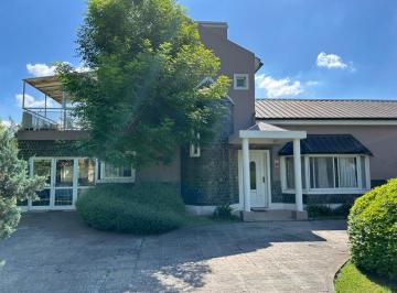 Casa · 180m² · 4 Ambientes · 4 Cocheras · Importante Casa en Country El Paraiso
