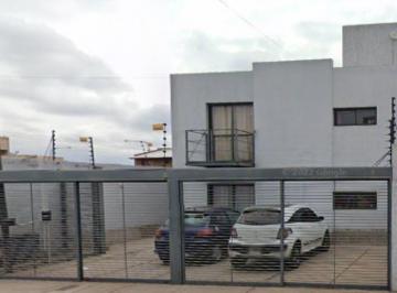 Frente del departamento. · Excelente Departamento de 5 Años de Antigüedad