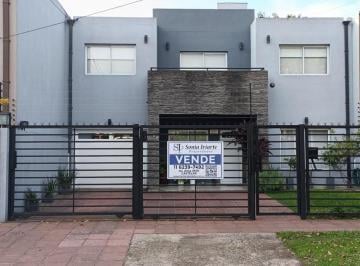 Casa · 168m² · 4 Ambientes · 3 Cocheras · Casa en Duplex Venta en Ituzaingo Norte