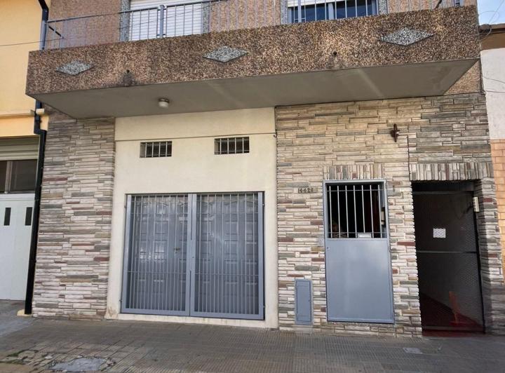 Casa · 135m² · 6 Ambientes · 1 Cochera