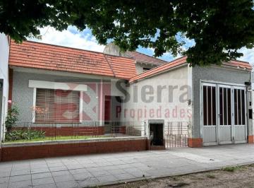 Casa de 6 ambientes, Lomas de Zamora · Amplio Lote con 2 Casas, Galpon y Taller, Boedo 1277 L. de Zamora