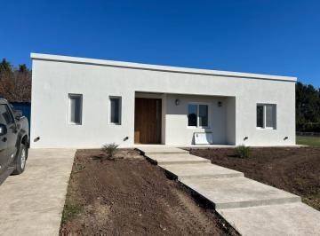 Casa · 200m² · 4 Ambientes · 2 Cocheras · Casa Venta El Campo Fincas Cardales