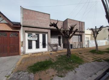 LBP-LBP-323_2 · Venta de Casa 3 Ambientes en Lomas del Mirador, La Matanza