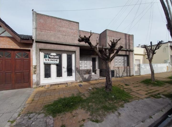 Casa · 90m² · 3 Ambientes · 1 Cochera