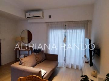 Departamento de 4 ambientes, Villa del Parque · Excelente Departamento en Duplex de 4 Ambientes Al Contrafrente con Balcon