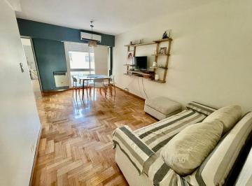 Departamento de 2 ambientes, Vicente López · 2 Ambientes - Piso 20 con Excelente Vista - 55 m² - Olivos, a m del Rio.