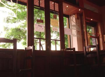 Local comercial , Abasto · Se Vende Espectacular Local de 185 m con 9 m de Frente
