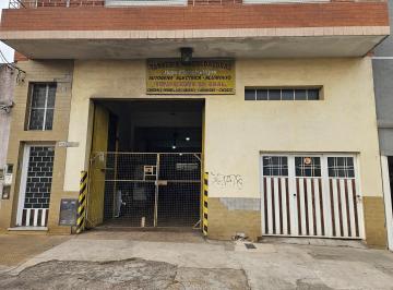Bodega-Galpón · 220m² · Depósito Galpón en Venta en Villa Lynch, San Martin, G. B. a. Zona Norte