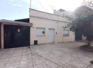 Casa · 120m² · 3 Ambientes · 1 Cochera · Casa en Venta en Villa Loma Hermosa, Tres de Febrero, G. B. a. Zona Oeste
