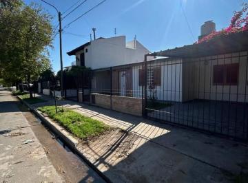 Foto · Venta Casa de Tres Dorm. en Marques de Sobremonte!