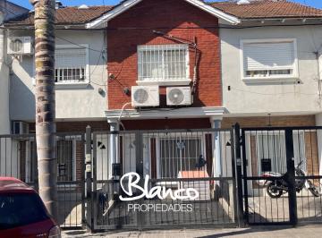 Departamento de 4 ambientes, Vicente López · Triplex en Venta en Villa Adelina, Vicente López, G. B. a. Zona Norte