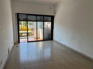 Departamento de 1 ambiente, Lanús · Amplio PH. Sin Expensas en Lanús Oeste