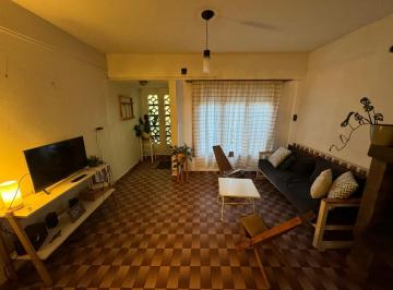 PH · 171m² · 5 Ambientes · 1 Cochera · PH en 5 Amb Al Frente con Garage