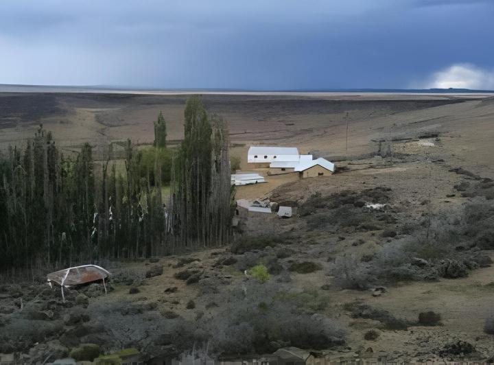 Campo · 300m² · 5 Ambientes