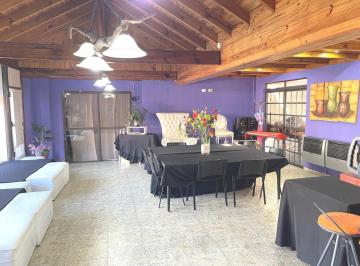 Casa · 550m² · 10 Ambientes · 1 Cochera · Venta Chalet 9 Amb. S/lote 20x45 Ramos Mejía con Piscina