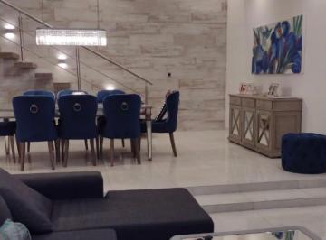 Casa de 4 ambientes, Trenque Lauquen · Hermosa Casa Moderna en Venta