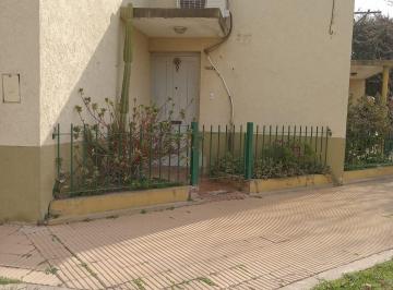 Frente · Casa con Tres Dorm., en Santo Tomé