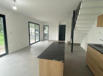 Casa de 3 ambientes, La Plata · Ideal Casa Estrenar de 3 Dorm., Desarrollada en 2 Plantas,