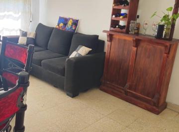 Departamento de 3 ambientes, Lomas de Zamora · Vieytes 326 Banfield - Departamento 3 Ambientes Al Frente. 2° Piso por Escalera