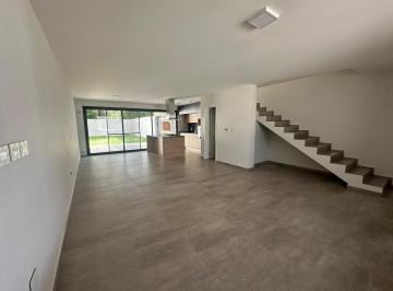Casa · 170m² · 5 Ambientes · 2 Cocheras · Duplex en Venta en Mansos de Sur, 3 Dorm. y 3 Baños, Premium a Estrenar, Amplio y Luminoso