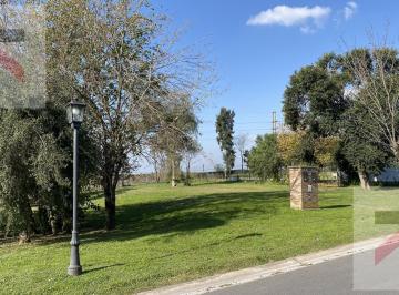 Terreno · 1008m² · Nov 2024 - Lote Terreno 1008 m² en Estancia Smithfield, Zarate. Listo Para Construir Tu Casa.
