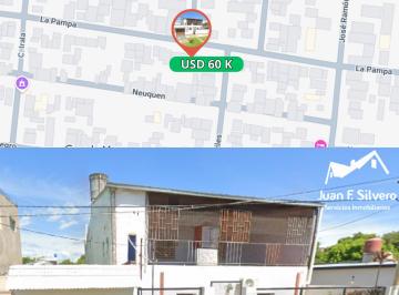 Casa tipo duplex con 4 dormitorios, dos baños, living y cocina separada, amplio  · Venta Casa 4 Dorm.