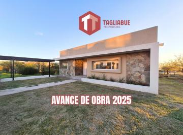 Casa · 200m² · 6 Ambientes · 1 Cochera · Casa en La Sebastiana