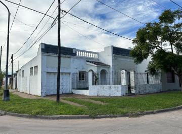 Casa de 3 ambientes, Ciudad de Santa Fe · 12 de Infanteria 1000