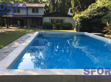 Quinta vacacional · 150m² · 3 Ambientes · 2 Cocheras · Quinta - El Cortijo