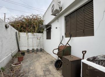 PH · 49m² · 4 Ambientes · PH en Venta en 118 E/ 68 y 69