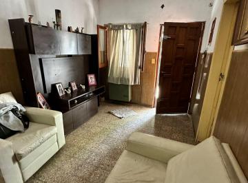 Casa de 5 ambientes, La Plata · Casa en Venta - Melchor Romero