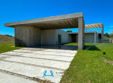 Casa de 4 ambientes, Costa Esmeralda · Venta Casa Estrena Este 2025 Barrio Senderos Costa Esmeralda Piscina F. Libres