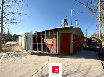 Casa · 50m² · 2 Ambientes · 2 Cocheras · Casa en Venta en Guaymallen!