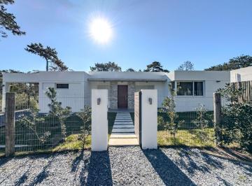BPV-BPV-10003_2 · Casa en Venta a Estrenar en El Corazón de La Barra