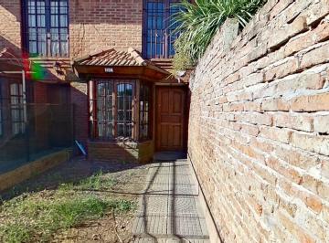 Casa de 3 ambientes, Moreno · Duplex en Venta, Moreno