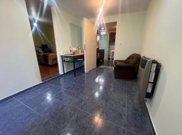 PH · 65m² · 3 Ambientes · PH en Planta Baja con Patio Frente Plaza