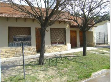 Casa de 4 ambientes, Presidente Perón · Apta Credito Casa Frente a Estación con Garage Patio y Jardín