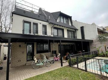 Casa · 176m² · 4 Ambientes · 1 Cochera · Casa Chalet en Venta en Lomas de San Isidro, San Isidro, G. B. a. Zona Norte