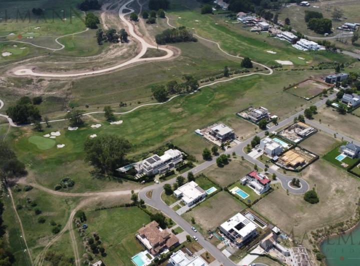 Terreno · 1150m²