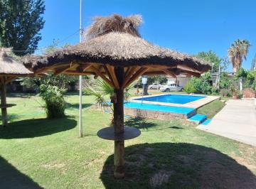 Quinta vacacional de 6 ambientes, Fray Luis Beltrán · Bellisima Casa Quinta y Quinchos Para Eventos