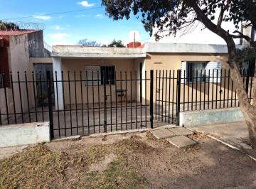 Casa de 4 ambientes, Córdoba · Venta Casa Barrio Los Álamos U$d41.000, 2 Dorm.