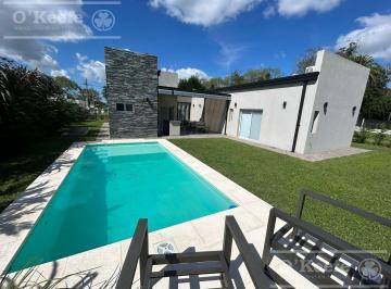 Casa · 166m² · 3 Ambientes · 2 Cocheras · Casa en Venta en Barrio Abierto El Amanecer Hudson Berazategui 3 Ambientes
