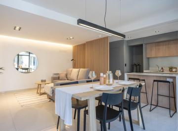 Casa · 104m² · 4 Ambientes · Casa de Tres Dorm. con Pileta y Parrillero en Fisherton