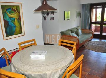 Foto1 · Apartamento en Mansa, 2 Dorm. *